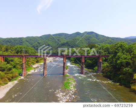 Arakawa Bridge-aerial view with drone (Nagasu, Nagasu-cho, Chichibu-gun, Saitama Prefecture, Shimodano, Minano-cho) 69723259