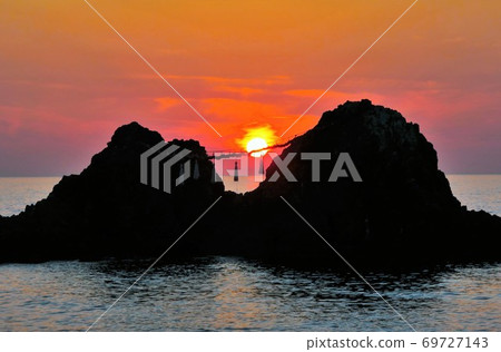 Meotoiwa Yukei (Itoshima City) 69727143