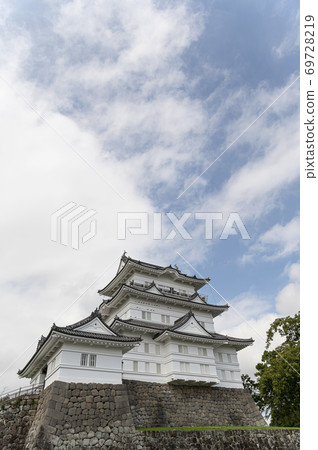 小田原城城堡塔和天空 69728219