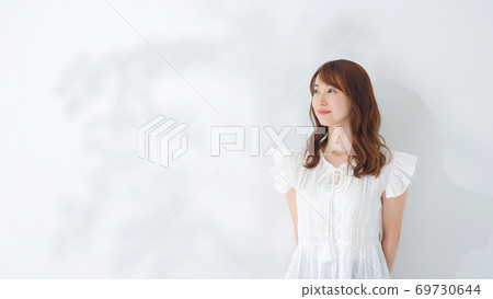 Female image 69730644