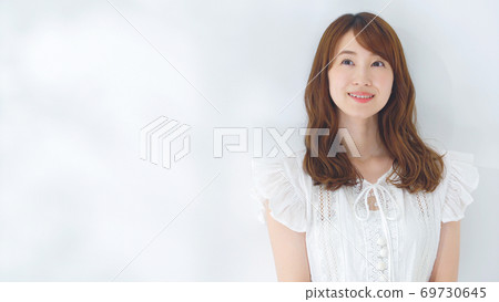 Female image 69730645