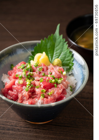 Tuna bowl Tuna bowl 69730856