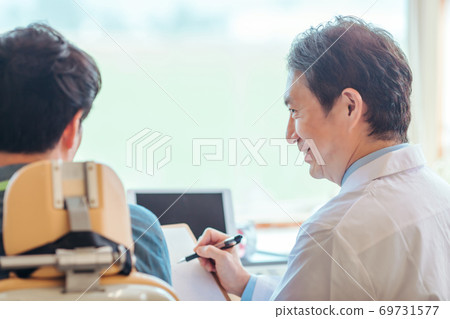 Male doctors and patients Male doctors and patients 69731577