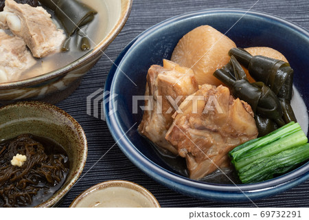 煮熟的蘿蔔，蘿蔔湯，沖繩料理 69732291