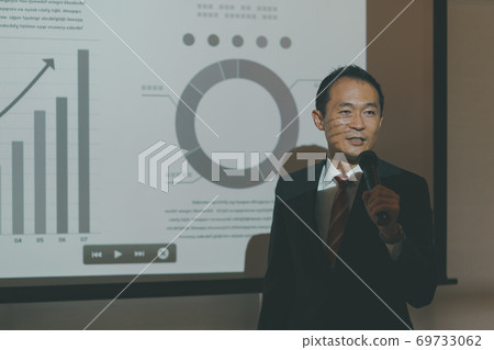 presentation, gents, male 69733062