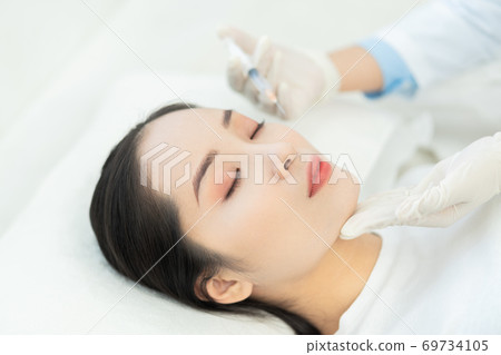 Woman, Cosmetic Surgery Woman, Cosmetic Surgery 69734105