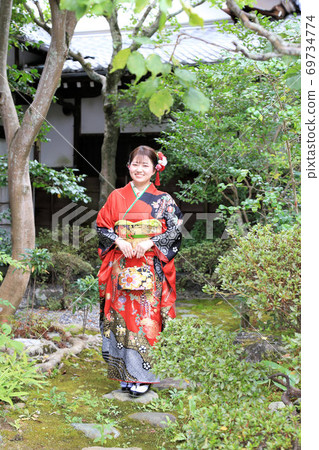 日本女子在陽光明媚的地方地點射擊成人前射擊 69734774