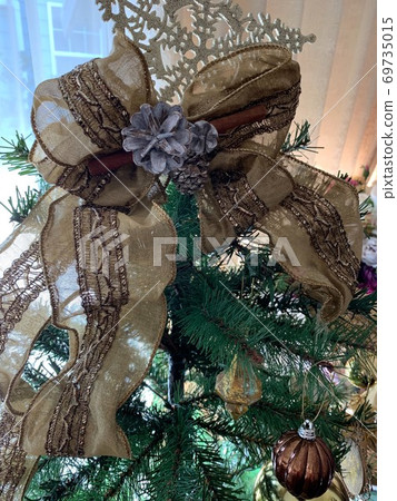 Black lace Christmas tree 69735015