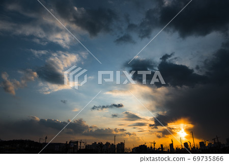 城市的光芒 城市的光芒 69735866