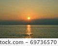 戲劇性的夕陽輝光 69736570