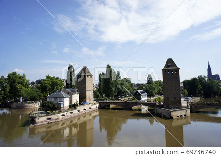 Strasbourg Vovan Dam Strasbourg Vovan Dam 69736740