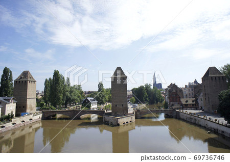 Strasbourg Vovan Dam Strasbourg Vovan Dam 69736746
