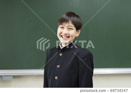 班初中生 69738547