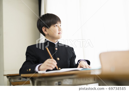 Classroom junior high school students 69738585