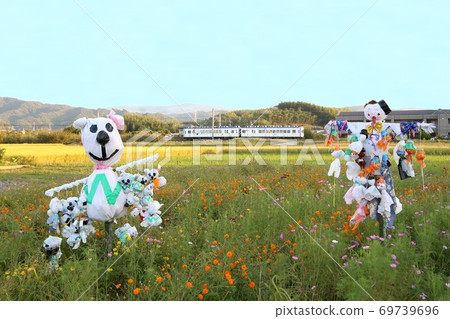 Scarecrow, Shandong, Wakayama City Scarecrow, Shandong, Wakayama City 69739696