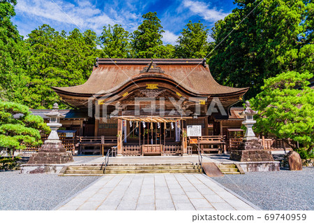 (Shizuoka Prefecture) Autumn on Oguni Shrine 69740959