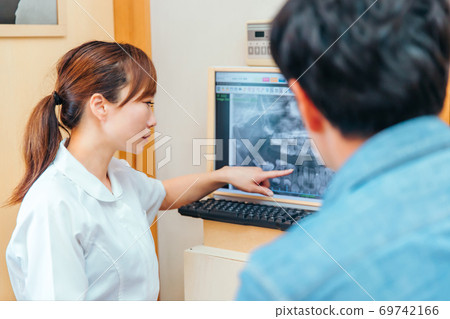 牙齒衛生和男性患者 牙齒衛生和男性患者 69742166