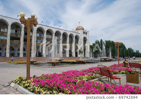 Arato Square Bishkek / Kyrgyz Arato Square Bishkek / Kyrgyz 69742894