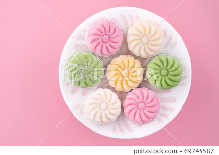 Snow skin moon cake moon cake Mid-Autumn Festival Snow skin moon cake mooncake げっぺい Fifteen Nights 69745587