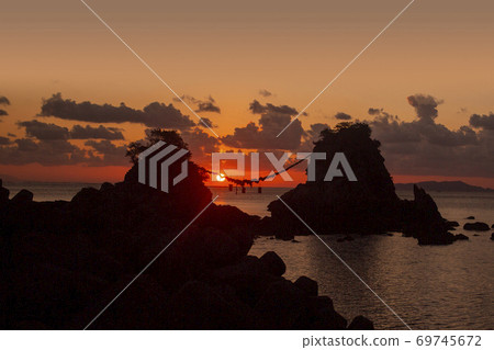 Sunrise of Bungo Futamigaura Sunrise of Bungo Futamigaura 69745672