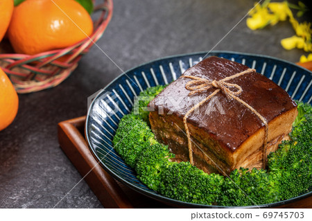 Dongpo Pork New Year Food Braised Pork Meat Control Lu Rou Dongpo Pork Braised Pork トンポーロー 69745703