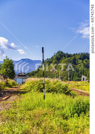 福島縣多見町Tadami Station的雪表 福島縣多見町Tadami Station的雪表 69745748