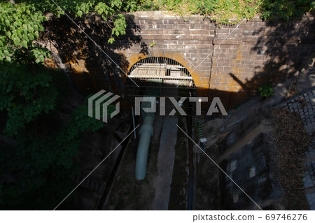 2 Dec 2007 the old tunnel of the KCRC train hong kong 2 Dec 2007 the old tunnel of the KCRC train hong kong 69746276