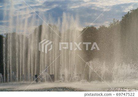 fountain, water, waterfall 69747522