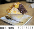 Taiwan shaved ice with plenty of mango and red beans 69748223