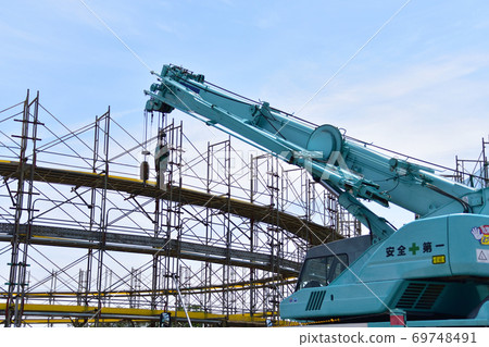 Rough terrain crane Rough terrain crane 69748491