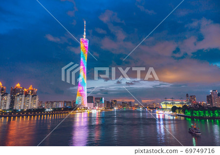 中國廣州市廣州塔的夜景 69749716