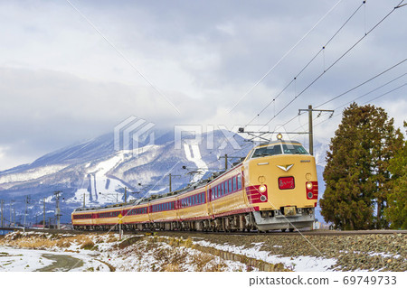 萬代山和485系列福島縣會津里納稻町 69749733