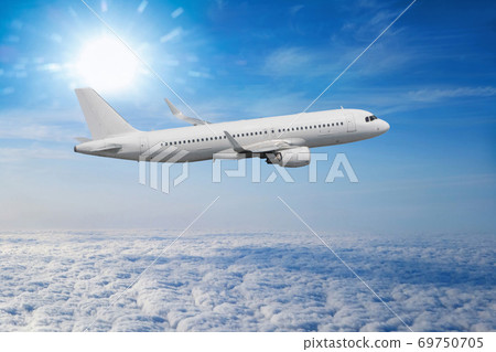 airplane  69750705