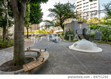 Gotanda Minami Park in Higashigotanda, Shinagawa-ku, Tokyo 69751292