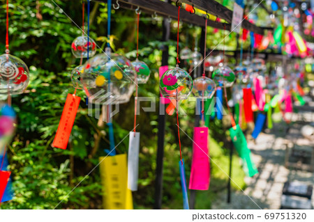Summer tradition Mii-dera wind chimes [Tagawa City, Fukuoka Prefecture] 69751320