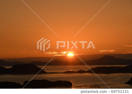 Evening scenery of Kujuku Island Evening scenery of Kujuku Island 69752131