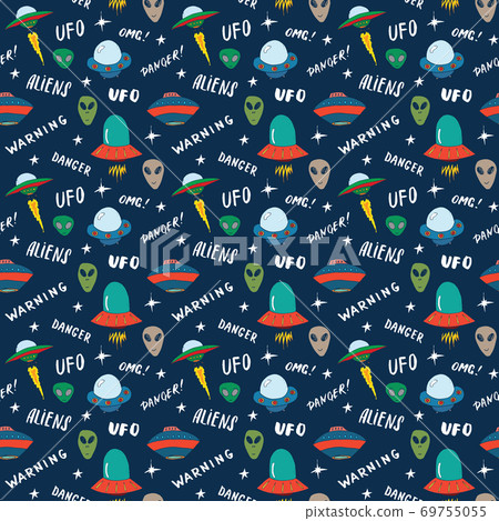 Ufo and aliens Seamless pattern. Cute Doodles space ships sketch. Hand drawn Cartoon Vector illustration 69755055