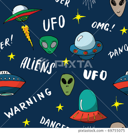 Ufo and aliens Seamless pattern. Cute Doodles space ships sketch. Hand drawn Cartoon Vector illustration 69755075