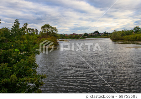 View of the Vichkinza river in Diveyevo, Russia 69755595