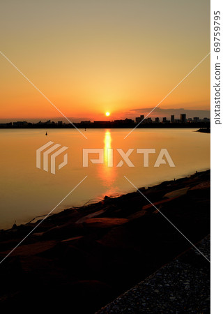 Kasai Rinkai Park, orange coast, evening view Kasai Rinkai Park, orange coast, evening view 69759795