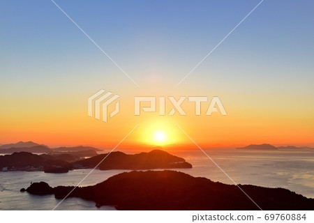 Shimanami sea in the morning Shimanami sea in the morning 69760884