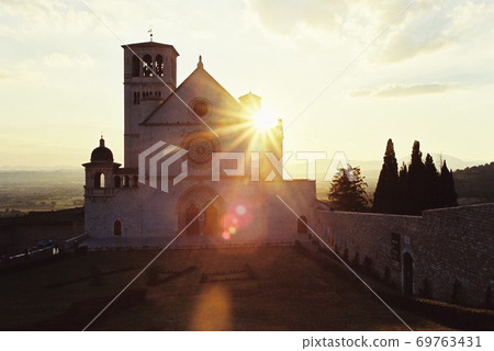 Assisi Assisi 69763431