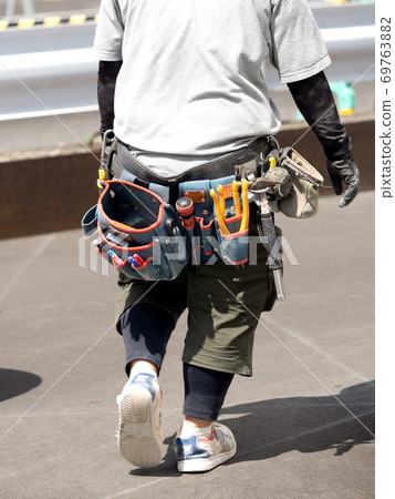 Construction worker Construction worker 69763882