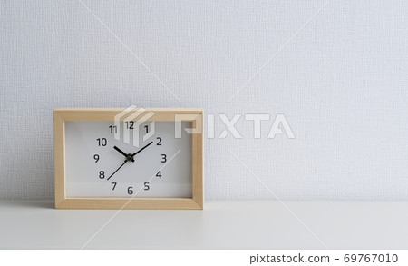 Square table clock Square table clock 69767010