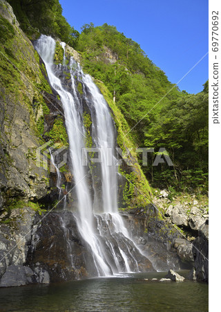 Chihiro Waterfall (Kamikitayama Village, Yoshino District, Nara Prefecture) Chihiro Waterfall (Kamikitayama Village, Yoshino District, Nara Prefecture) 69770692