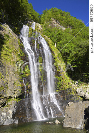 Chihiro Waterfall (Kamikitayama Village, Yoshino District, Nara Prefecture) 69770699