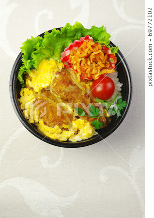 外賣炸豬排便當 69772102