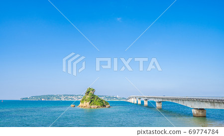 Kouri Ohashi Bridge connected to Kouri Island, Okinawa Prefecture Kouri Ohashi Bridge connected to Kouri Island, Okinawa Prefecture 69774784