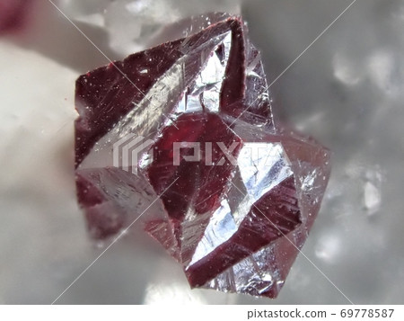 Beautiful crystals of cinnabar Beautiful crystals of cinnabar 69778587