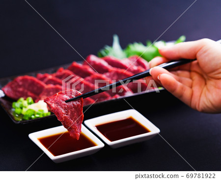 Horse meat [Kyushu / Kumamoto, Shinshu / Nagano local cuisine] 69781922